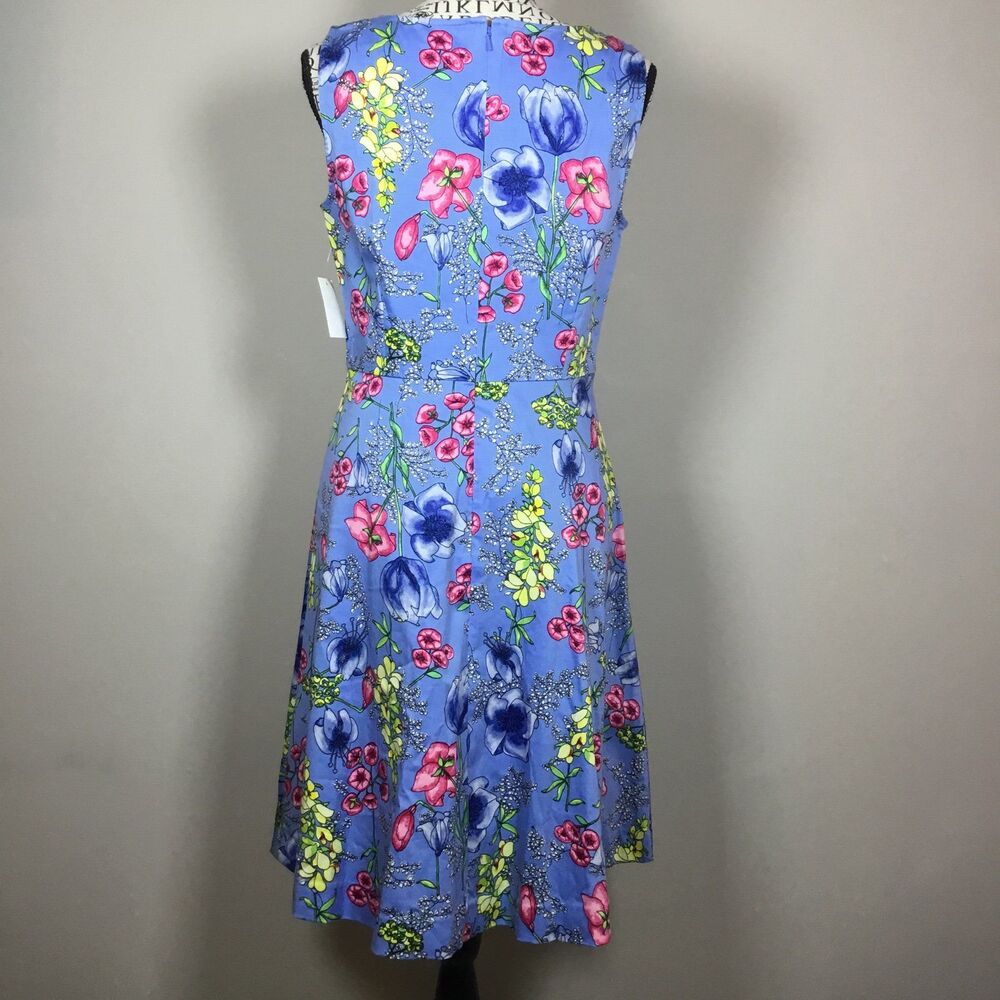 NWT Talbots fit ‘n flare 98% cotton dress light blue with floral 4P knee length - Picture 4 of 7